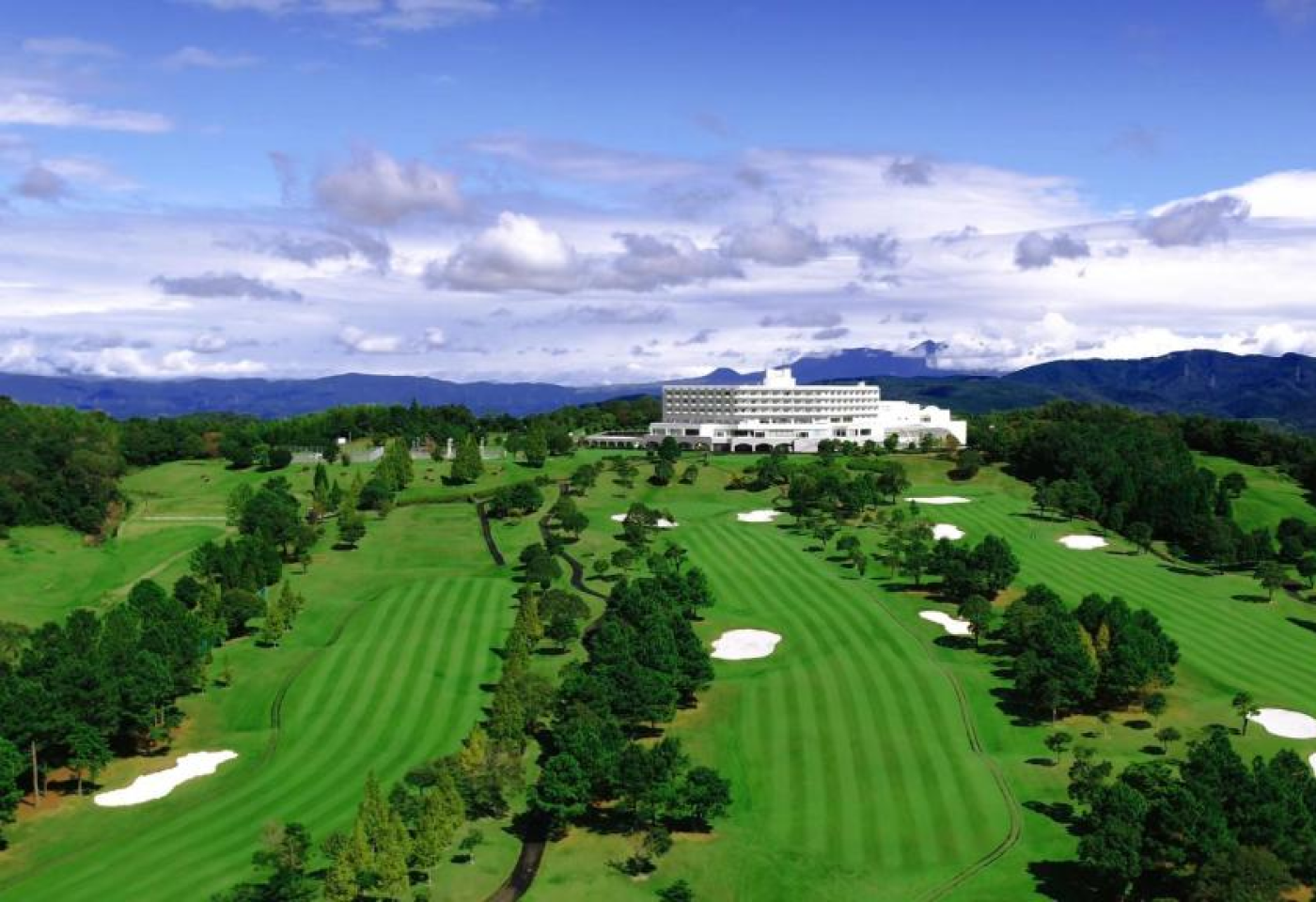 <h2>九州鹿兒島薩摩五天四場球</h2>
<p>薩摩高爾夫球俱樂部</p>
<p>空港36高爾夫俱樂部</p>
<p>溝邊鄉村俱樂部</p>

