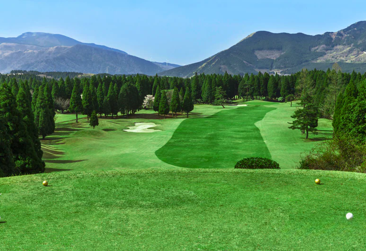 <h2>熊本市區五天三場球</h2>
<p>司皇家高爾夫俱樂部</p>
<p>阿蘇赤水高爾夫俱樂</p>
<p>熊本高爾夫俱樂部 阿蘇湯之谷COURSE</p>

