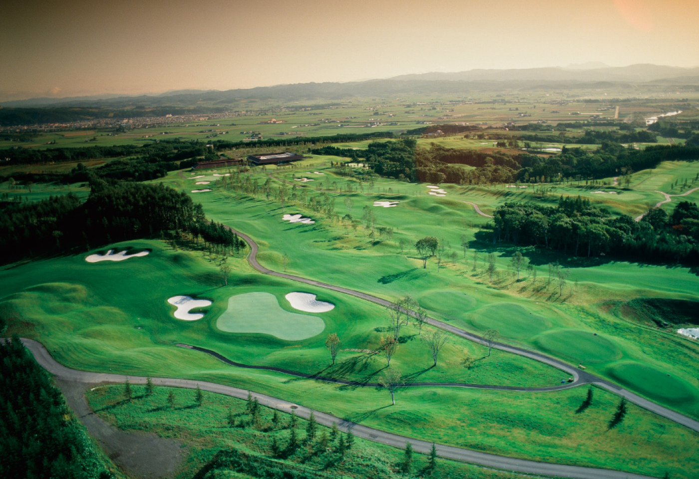 <h2>北海道札幌五天三場球</h2><p>札幌SUN PARK高爾夫俱樂部</p><p>YUNI 東武高爾夫俱樂部</p><p>札幌手稻高爾夫俱樂部</p>