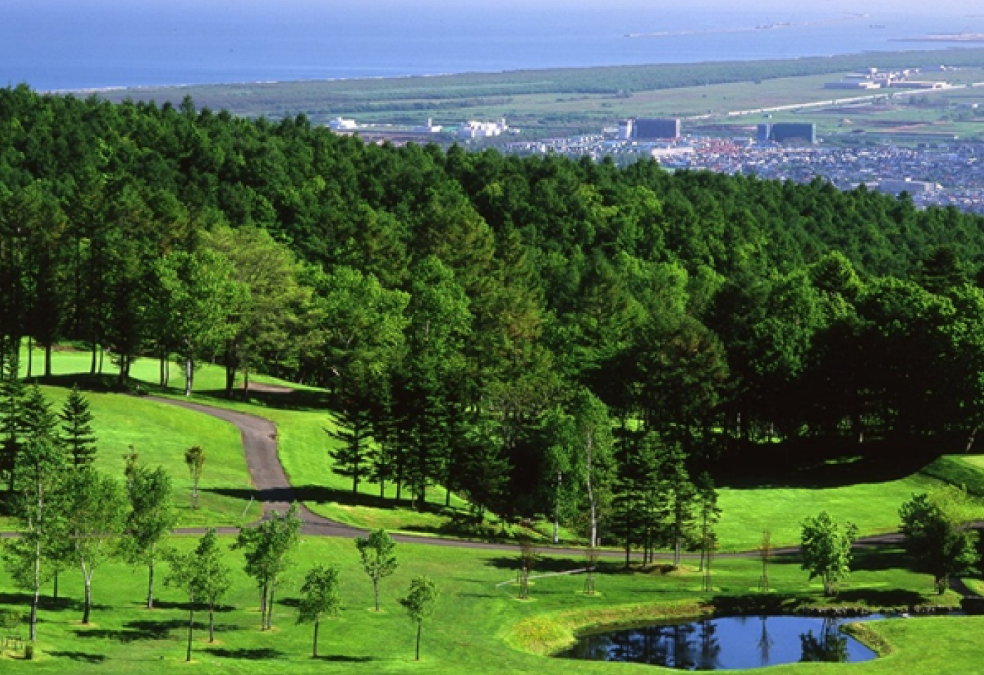 <h2>北海道札幌五天三場球</h2> <p>札幌SUN PARK高爾夫球俱樂部</p> <p>YUNI東武高爾夫球俱樂部</p> <p>札幌手稻高爾夫球俱樂部</p>
